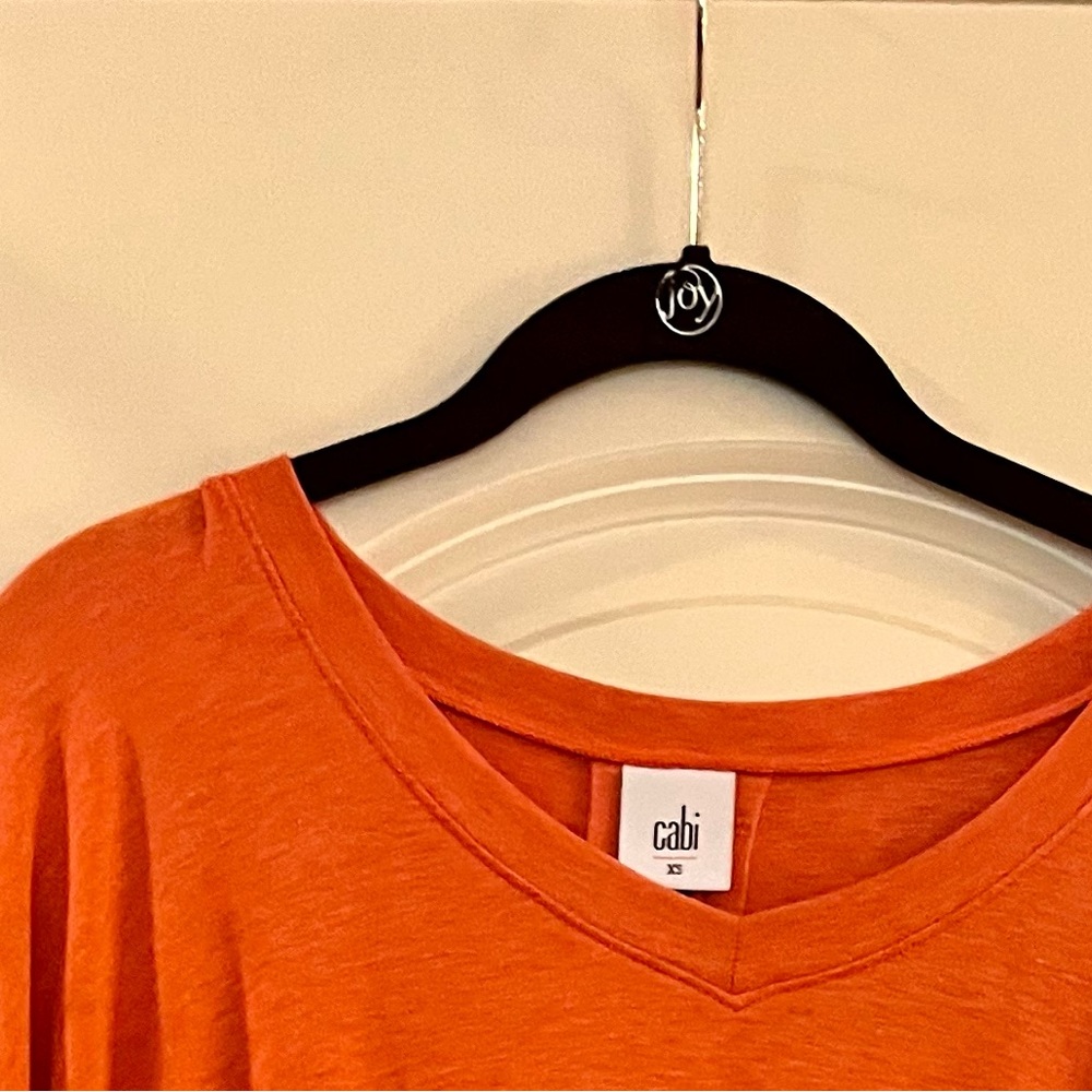CAbi Hangout Tee - Picture 4 of 4